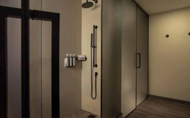 AC Hotel Downtown Los Angeles, a Marriott Hotel
