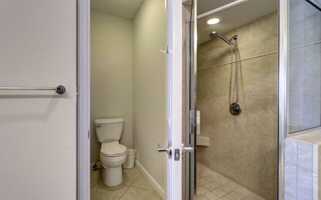 Crescent at Miramar By BlueSwell