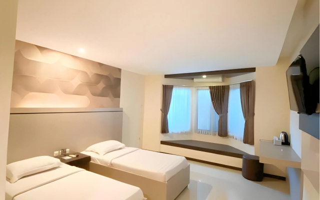 Alexander Hotel  Tegal