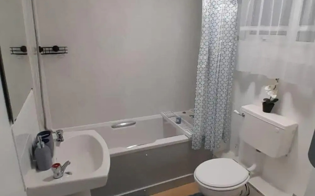 Charming Northampton Apartment With 2 Bedrooms