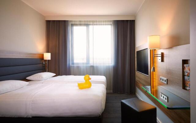 Moxy Aberdeen Airport