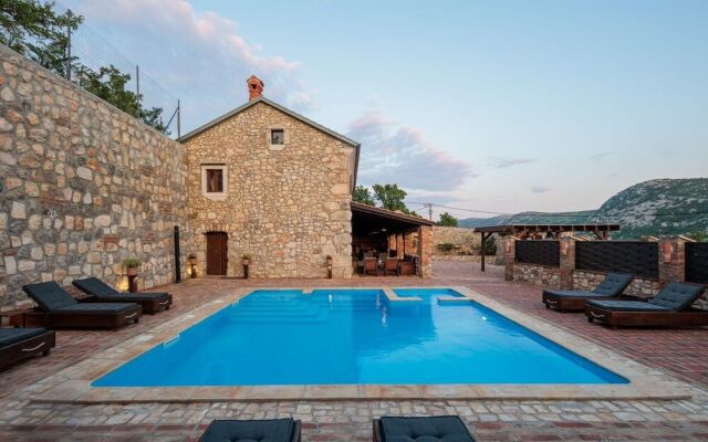 Pool Villa Cupido