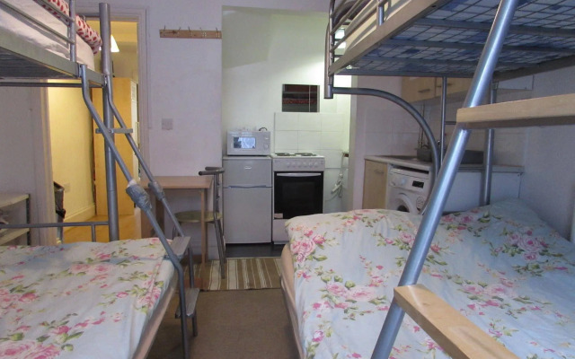 No 8 Apartments