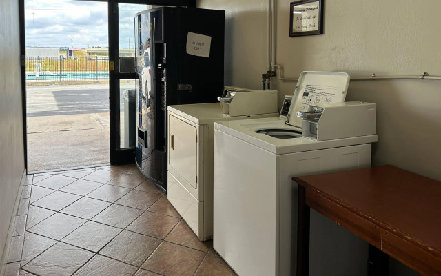 Quality Inn Calhoun North I-75