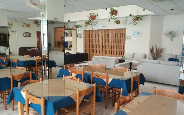 Mariela Hotel Apartments