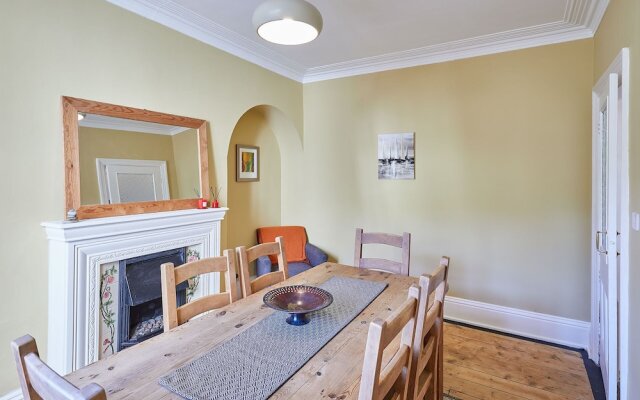 Host Stay High Street