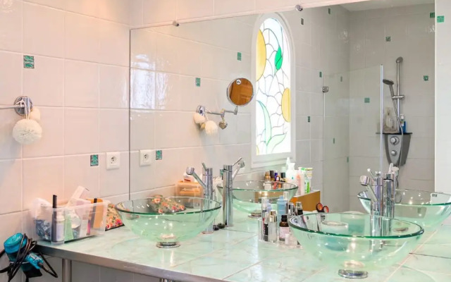 Maison Madalena With Pool Close to Ocean