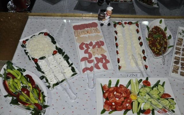 Kıvrak Hotel