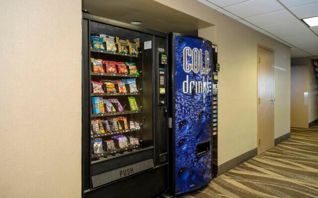 Red Roof Inn & Suites Newburgh – Stewart Airport/ West Point