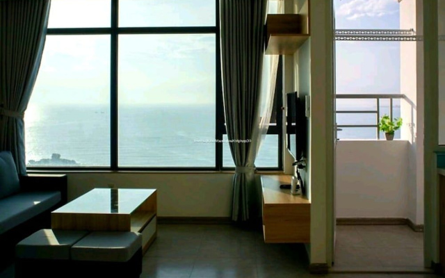 HQH Sea View Apartment