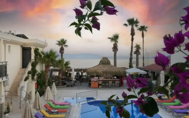 Zuzuu Beach Hotel