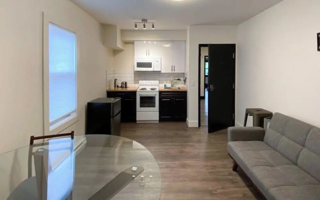 Calming 1bedroom Units With Balcony And City View