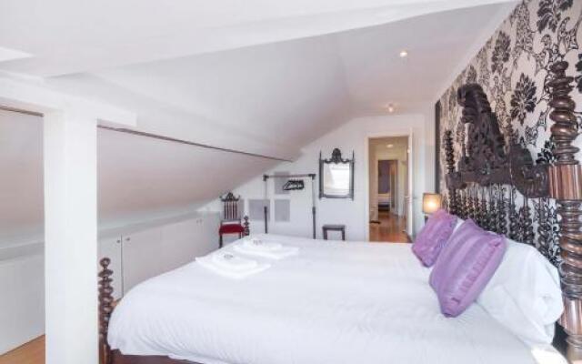 TravelingToLisbon 120 - Alfama