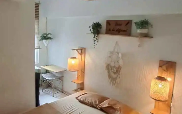 Aesthetic Furnist Room Apartment Springlake by MDN PRO