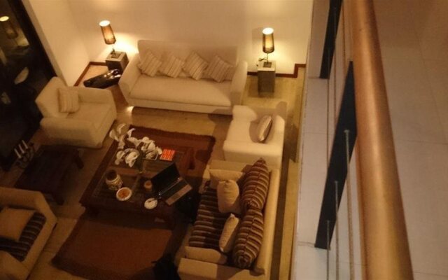 Villa W