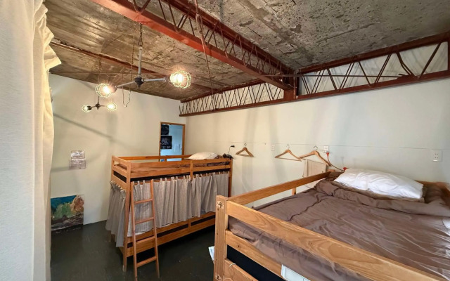 KAMP Houkan-cho Backpacker's Inn & Lounge - Hostel