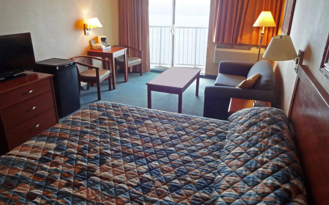 Beach Gardens Resort and Marina