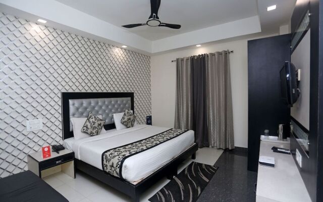 OYO 9050 Hotel Saya
