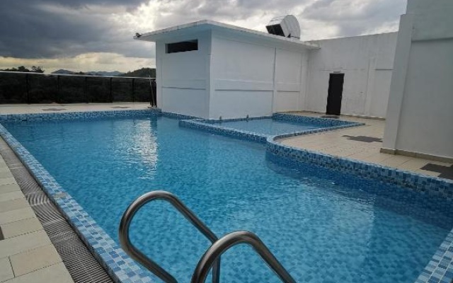 Hotel Mutiara – Pool – Gua Musang