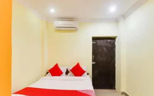 OYO 61862 Hotel Aditya
