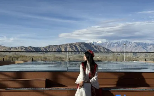East Search Culture Hotel (Tashan Pamir Tourist Area Qishi Square Branch) – Outside – Taxkorgan County
