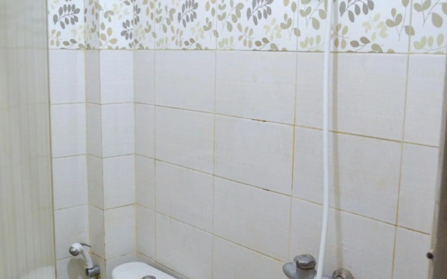 OYO 450 Semampir Residence