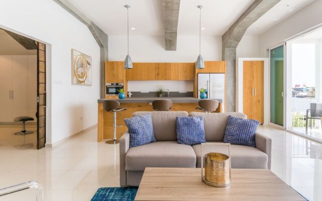 Luxurious Yacht View Apt w Balcony at Famous Handelskade