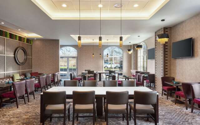 Embassy Suites by Hilton Cleveland Rockside