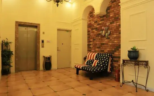 California Journey Holiday Inn (FAW Wuyue Plaza)