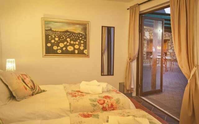 Artists Retreat B And B Self Catering