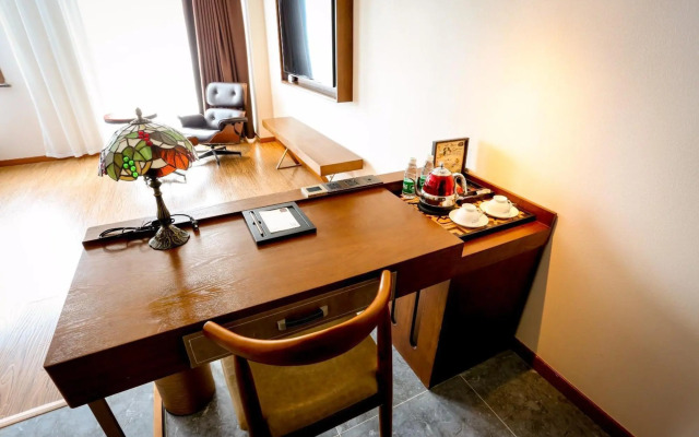 James Joyce Coffetel (Wuhan Xudong Xujiapeng Metro Station)