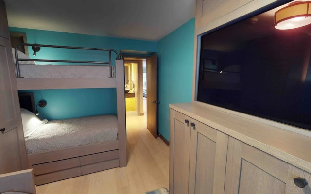 Greenbriar 14 2 Bedroom Condo by RedAwning