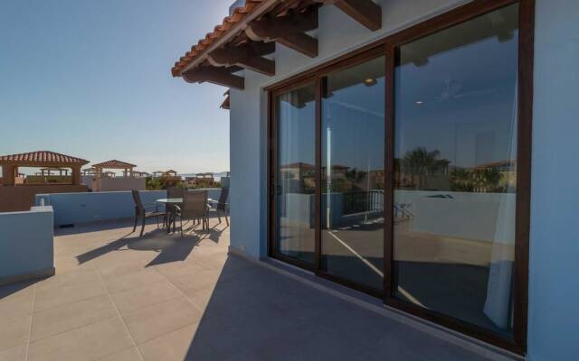 Agua Viva Jr. Suite by Casago