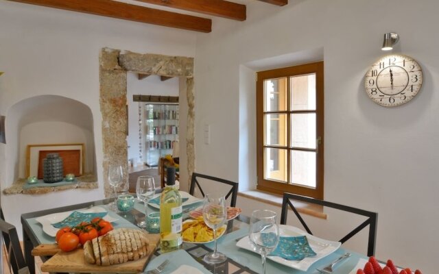 Mallorca traditional stone village house