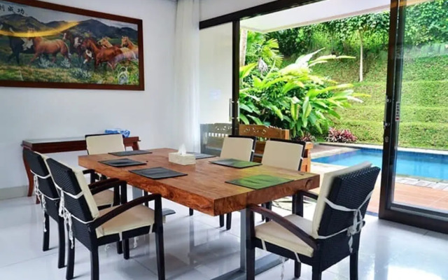 Ohara City View 5BR Villa with a Private Pool
