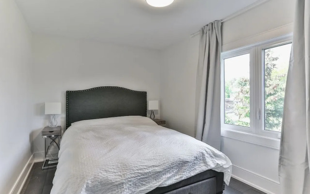 QuickStay - Classy 5brm House in Vaughan