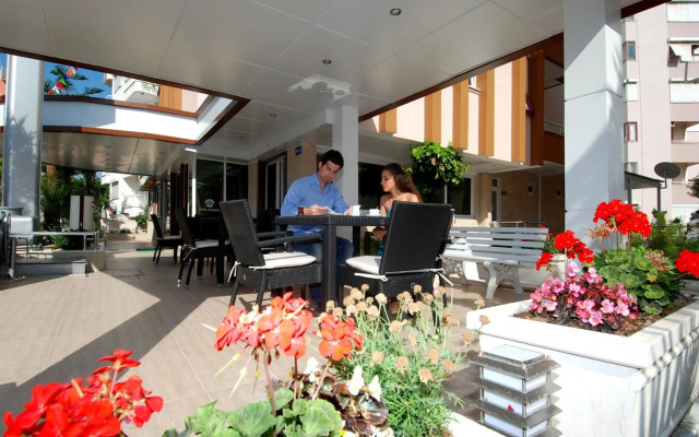 Lara Diamond Hotel