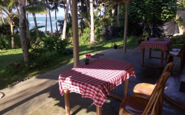 SunRay Rest - Beach View Homestay