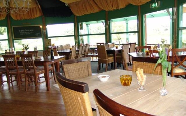 Hajé Waterlodge de Lepelaar