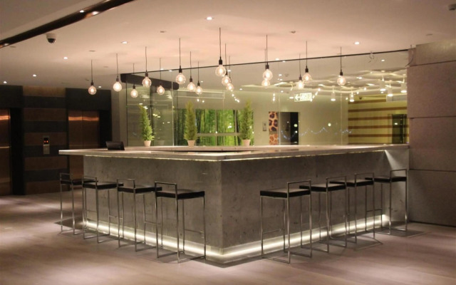 Season Five Hotel