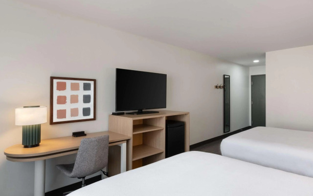 Spark by Hilton Savannah South I-95