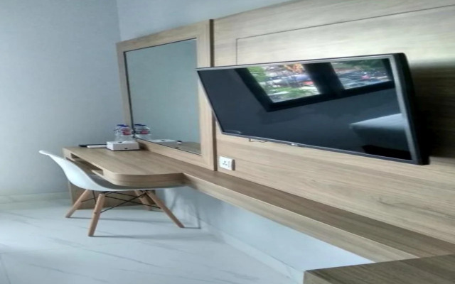 Collection O Bekasi Timur Near Gedung Juang Formerly Regia Tambun