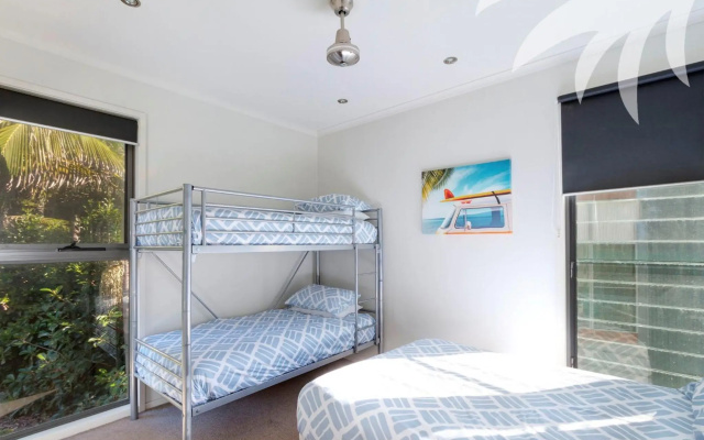 Boom 8 Boomerang Beach – Guest Rooms – Boomerang Beach