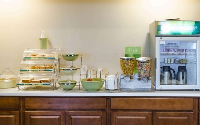 Quality Inn Charleston - West Ashley