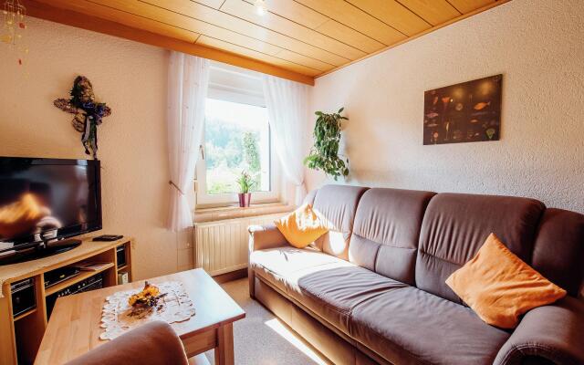 Luring Apartment in Plankenstein near Forest