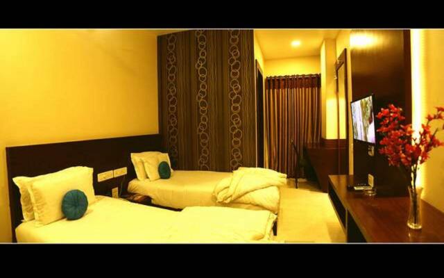 Hotel Shri Khedapati International