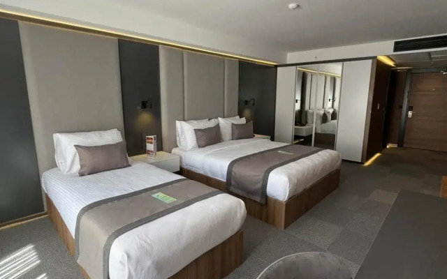 Sera Lake Center Hotel