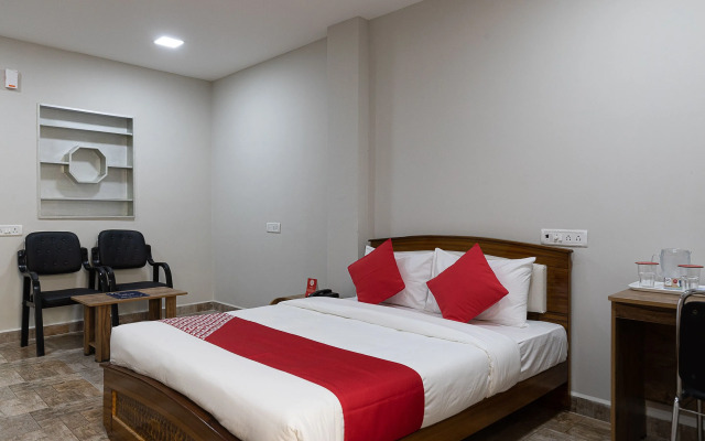 Capital O 39352 Nestle Inn