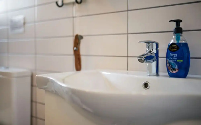 Sunny and Family Friendly Apartment Directly at the Pool