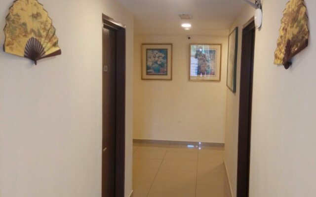 Glorious Straits Hotel